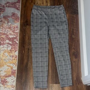 Amazon Monochrome Checkered Pants